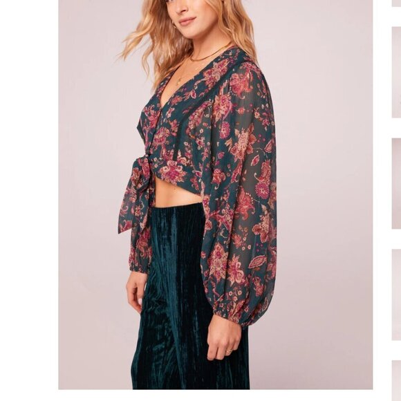 Women’s Band Of The Free River Deep Pine Paisley Tie Front Crop Top - Picture 4 of 5